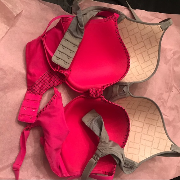 Victoria secret bras size 34D two bras! - Picture 7 of 16